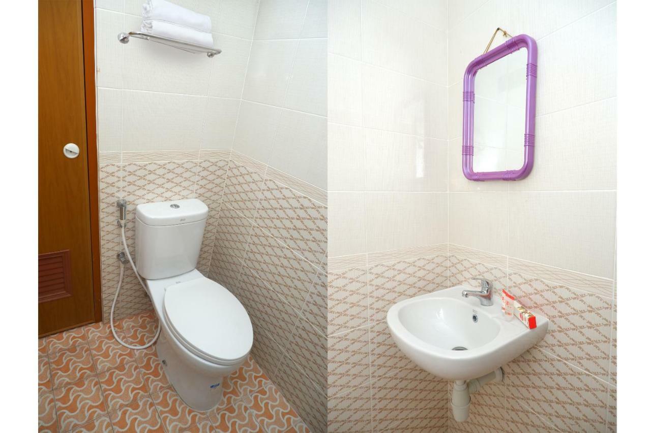 Hotel Pelangi Indah Semarang Buitenkant foto